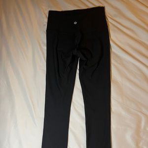 Black Lulu lemon leggings